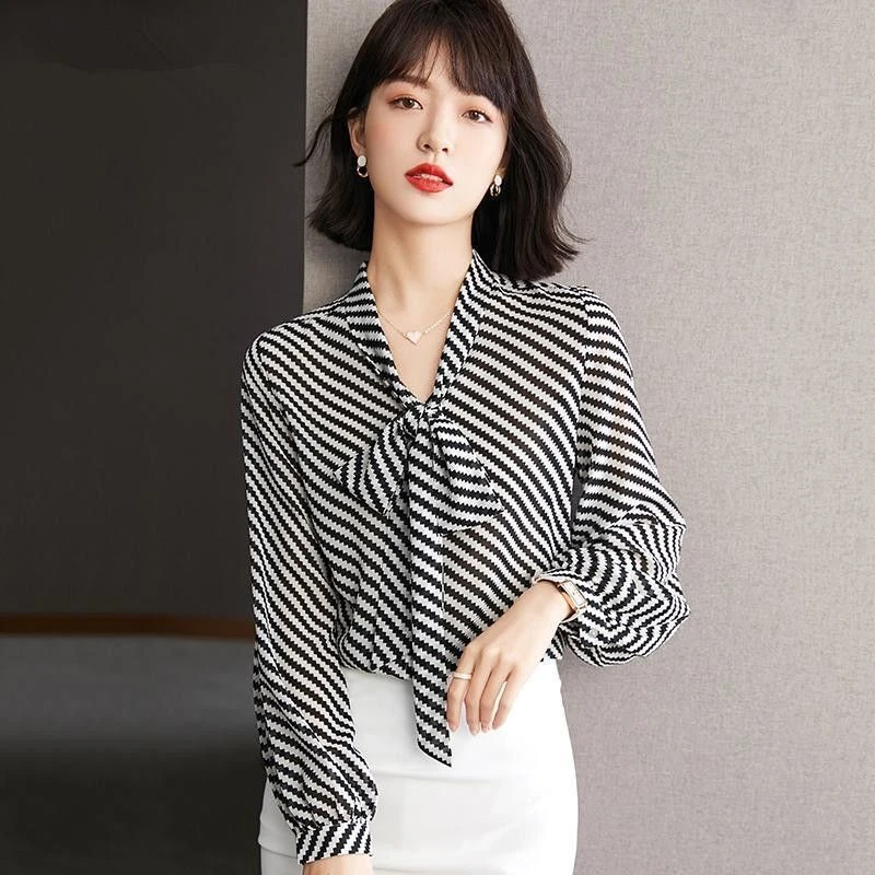 9055衬衫女设计感条纹上衣蝴蝶结雪纺衫新款早春欧货时尚洋气系带