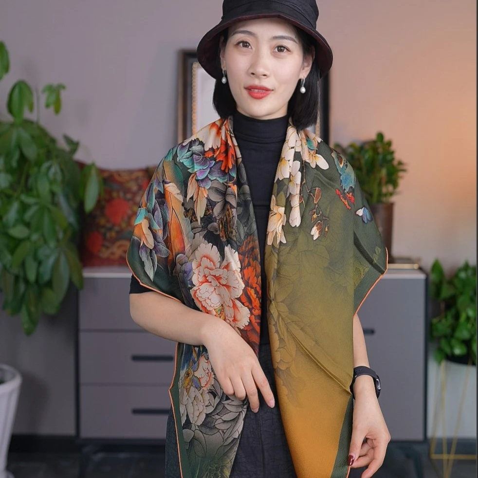 丝迷 郁金香  108*108cm16姆米珍珠缎桑蚕丝方巾