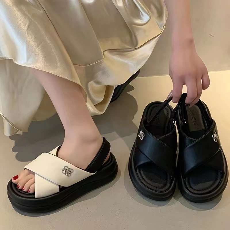 时尚女厚底踩屎感夏新款百搭露趾舒适洋气交叉凉鞋3032