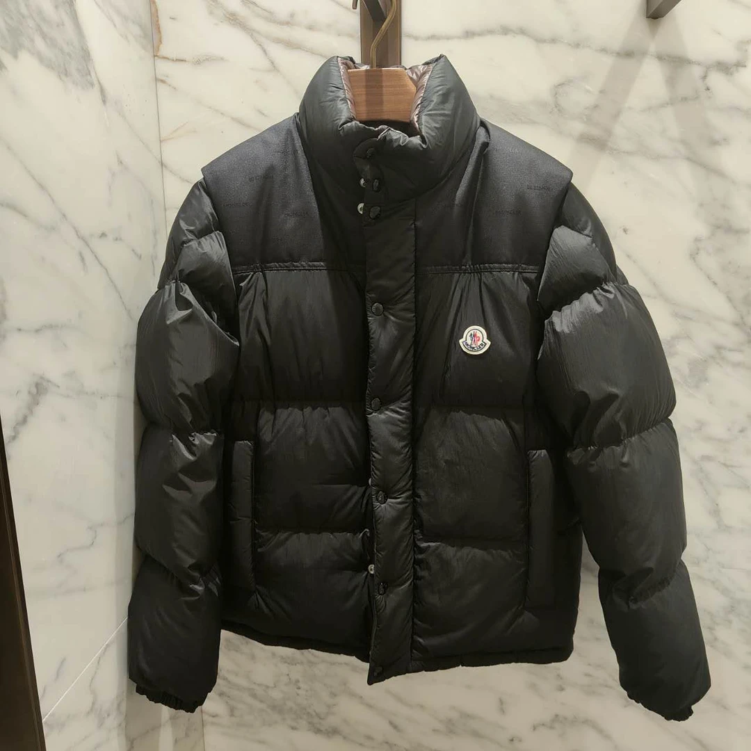 未使用 MONCLER 盟可睐/GG/VERONE男双面穿可拆卸羽绒服马甲