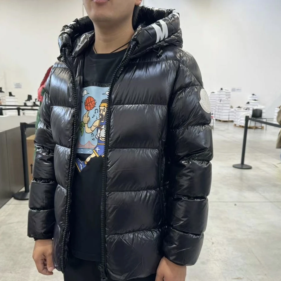 全新未使用 MONCLER 盟可睐/GG/DUBOIS 男士黑色羽绒服 福利价