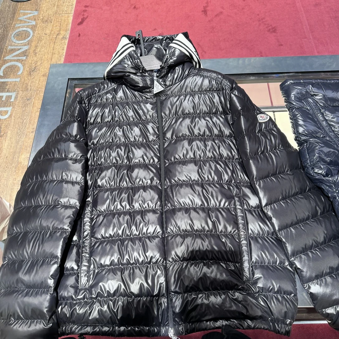 全新未使用 MONCLER 盟可睐/GG/ Cornour男士短款羽绒服夹克外套
