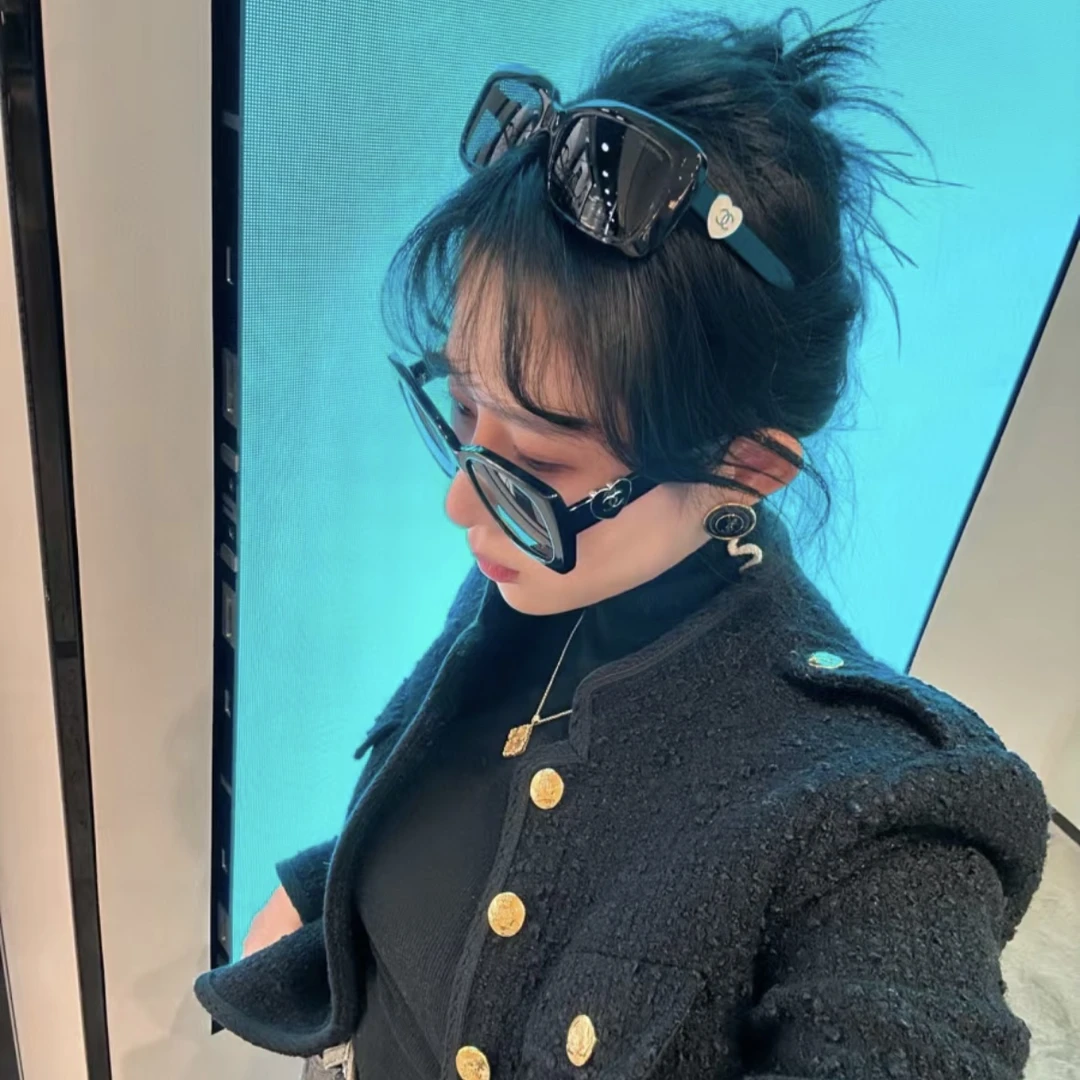 全新未使用  CHANEL/GG/ 新款黑色时尚太阳镜墨镜 型号5520