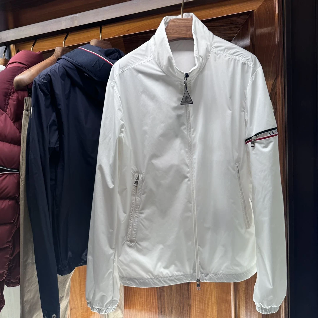 全新未使用 MONCLER 盟可睐蒙口/GG/RUINETTE男士白色外套冲锋衣