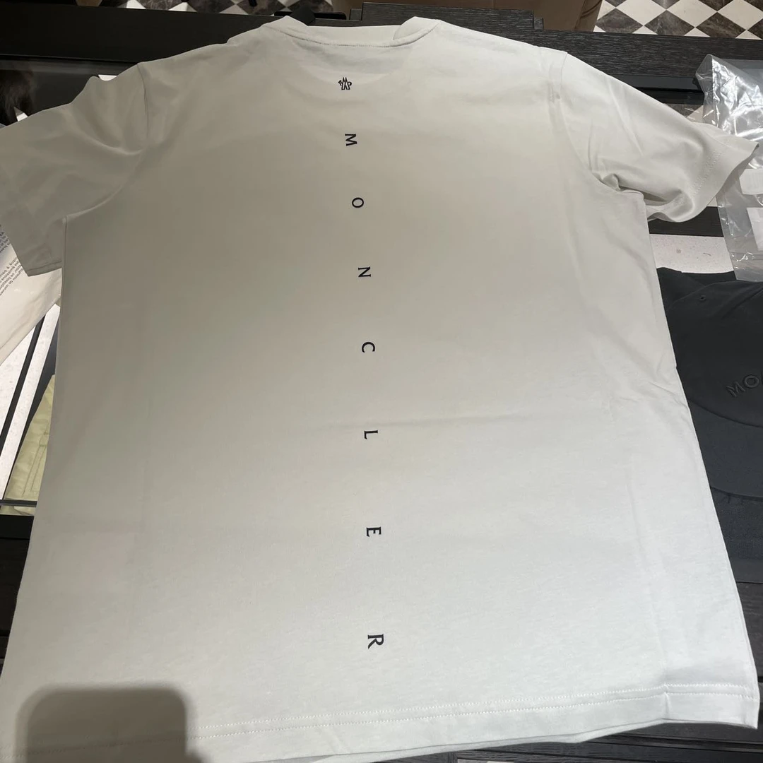 全新未使用 MONCLER 盟可睐蒙口/GG/男士春夏白色休闲短袖T恤