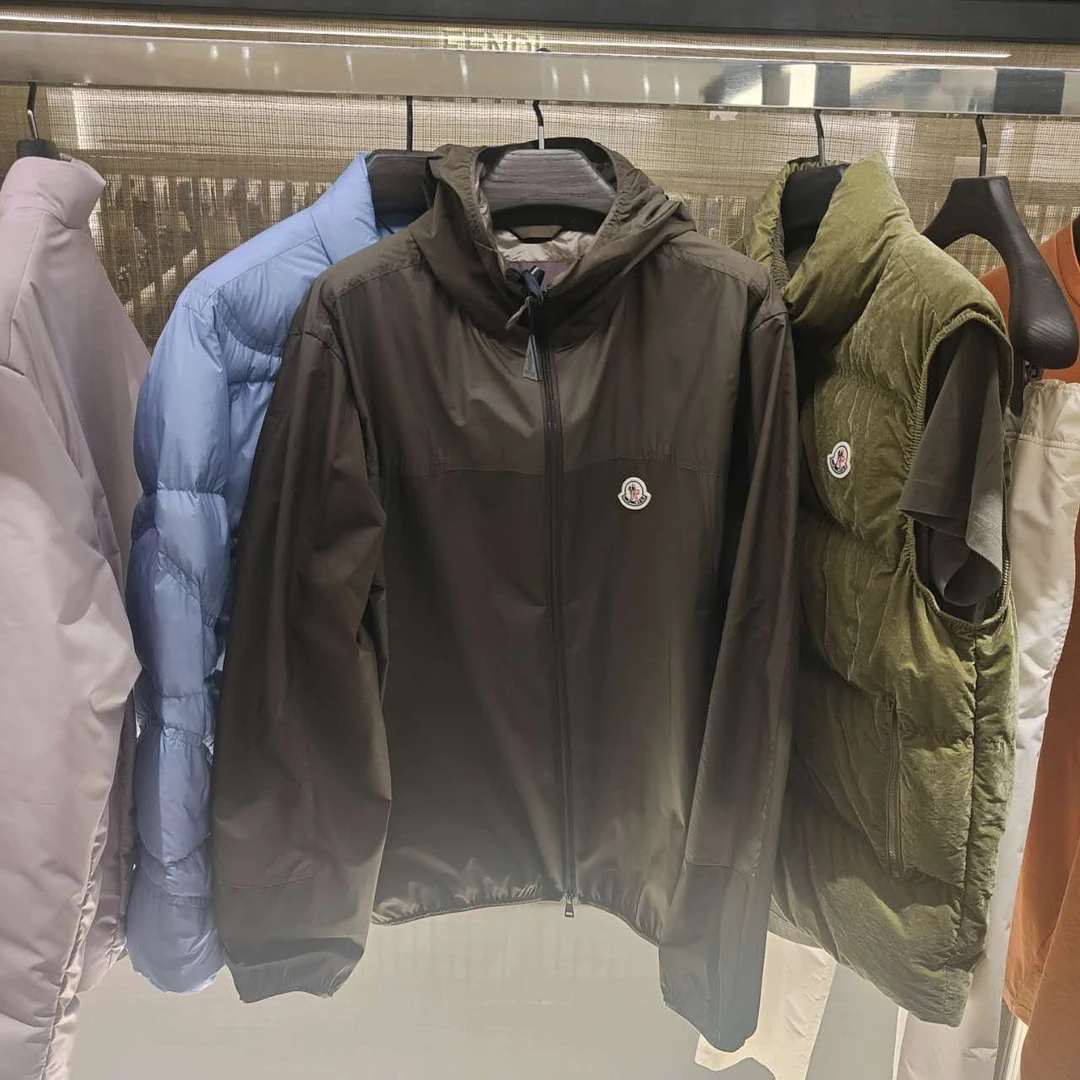 全新未使用 MONCLER 盟可睐蒙口/GG/Kona男士夹克外套