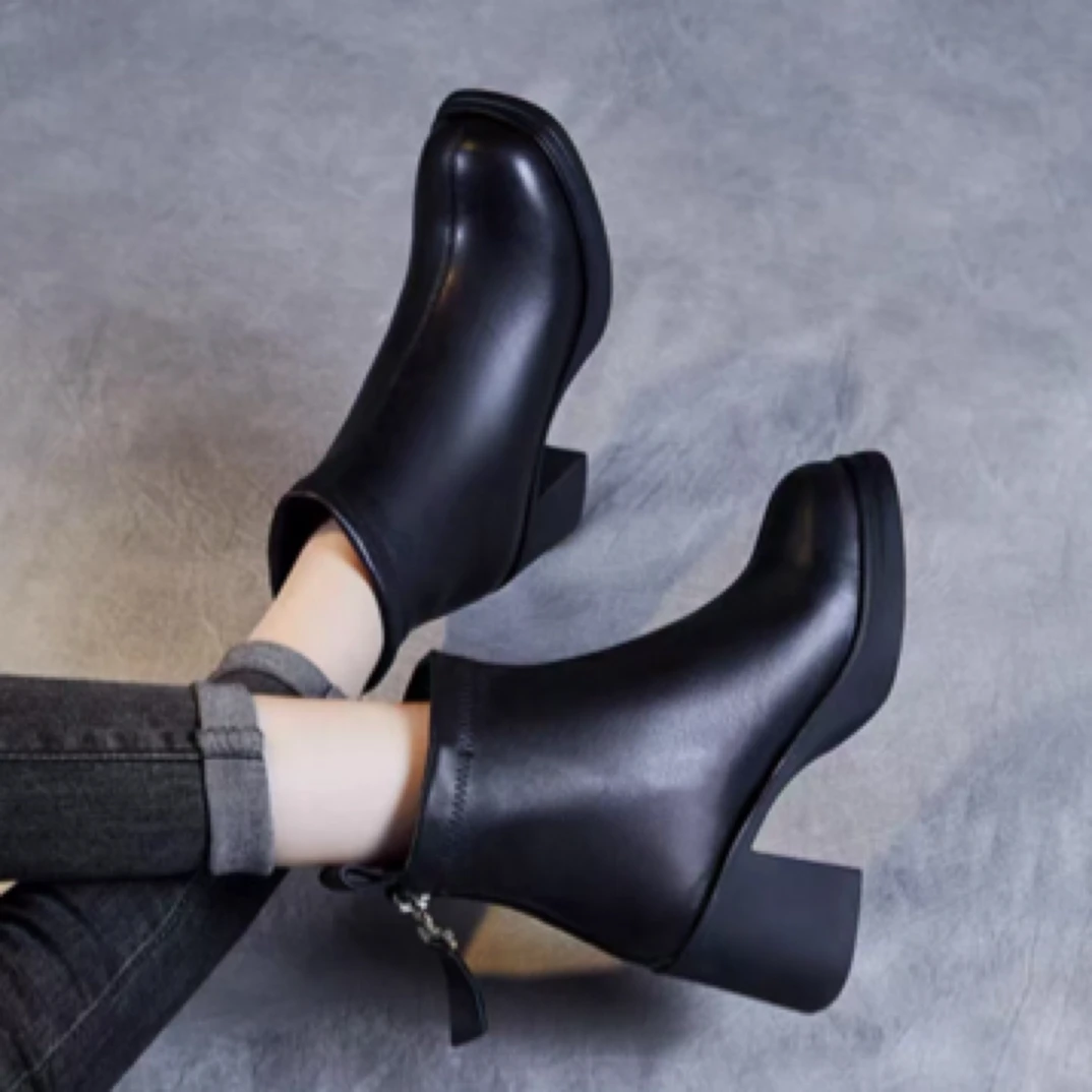 2024秋冬新款高跟时装靴粗跟马丁靴女瘦瘦靴加绒短靴