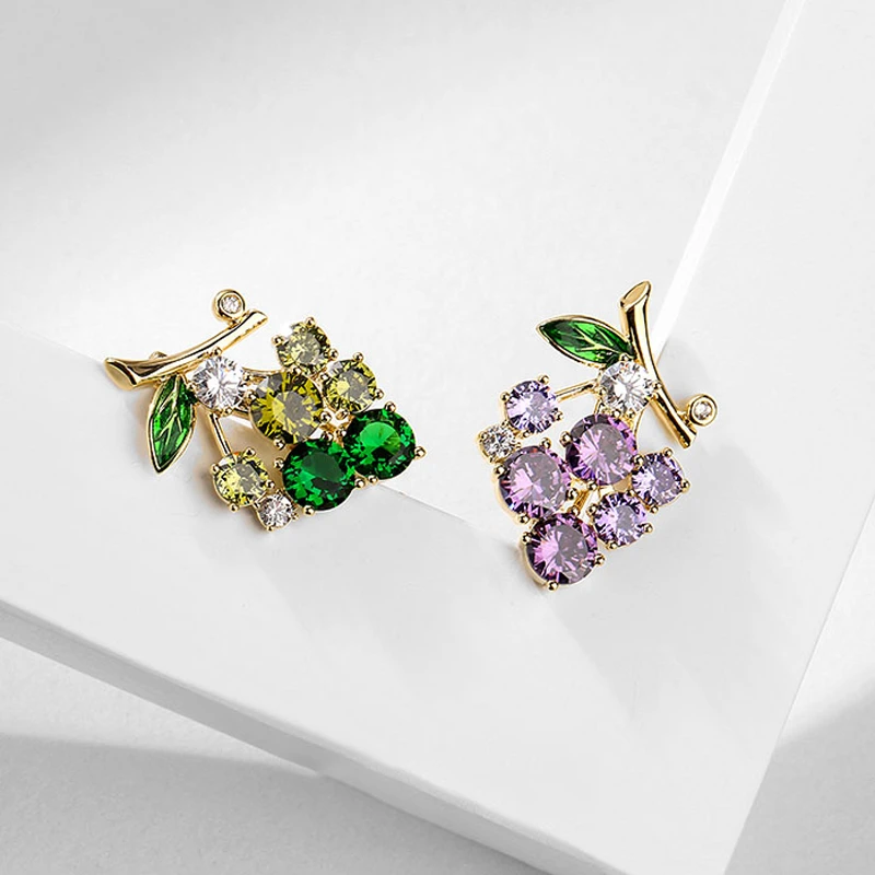 铜合金胸针 时尚轻奢百搭灵动小葡萄胸花   Q-42