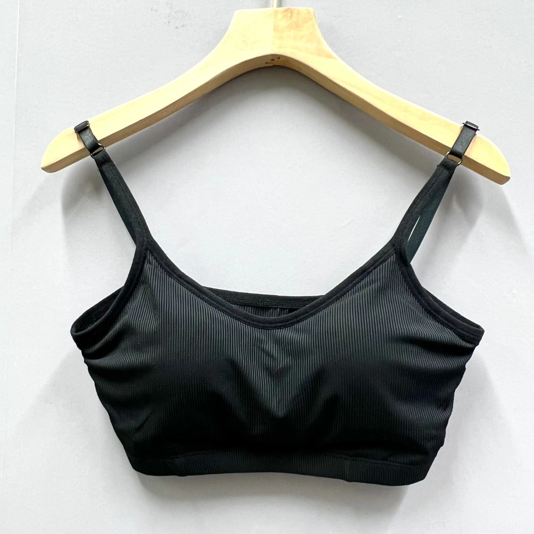 贵到妹-女士背心吊带美背瑜伽运动黑白灰无钢圈打底修身百搭时尚