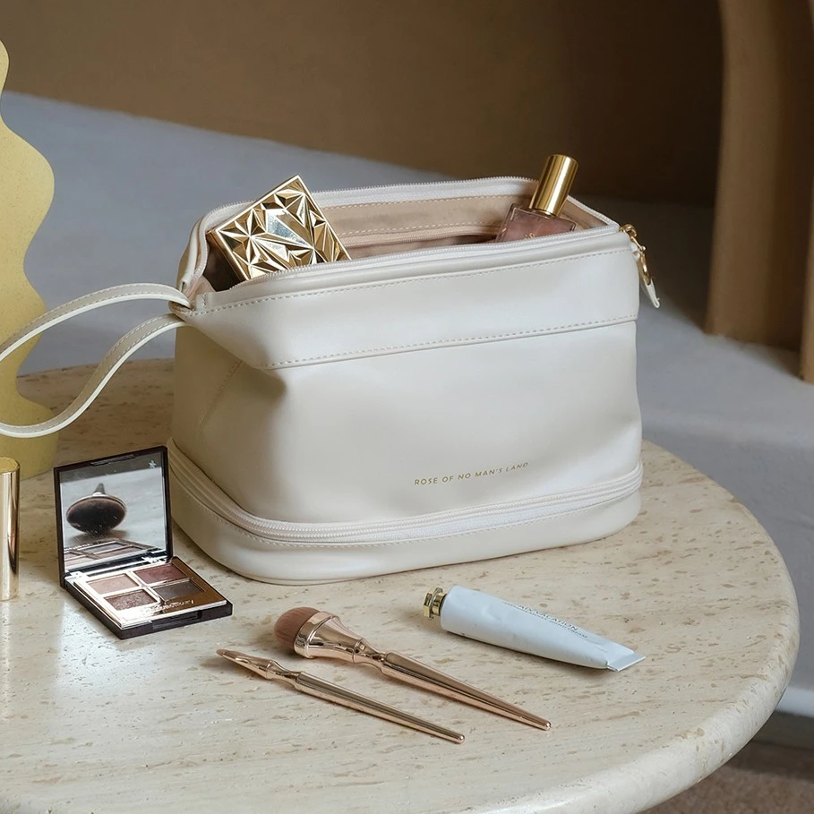 化妆包女便携旅行大容量洗漱包新款高级感化妆品收纳包多功能时尚