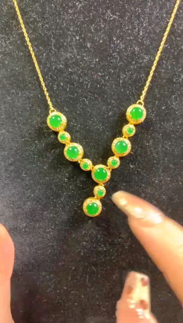 【闪购商品】翡翠套链未镶嵌0984173129