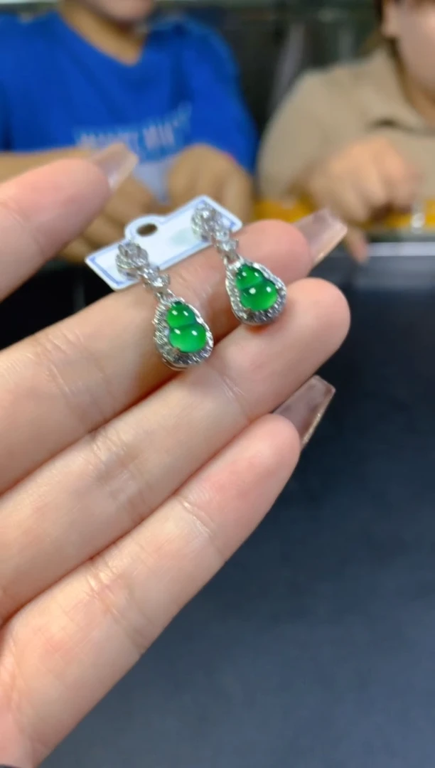 【闪购商品】翡翠耳饰未镶嵌0229311151