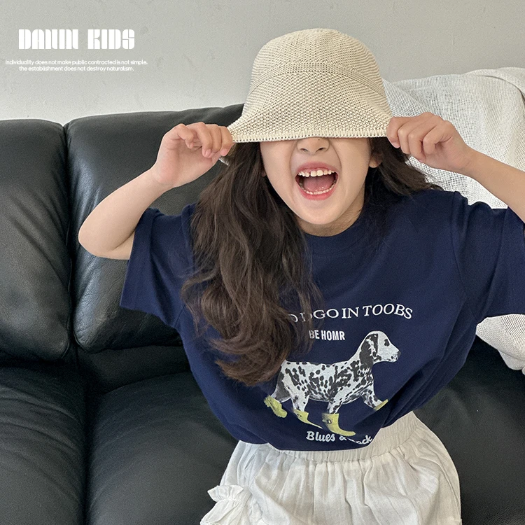 【嗒囜】243556 女童夏季百搭小狗印花常规版T恤中大童圆领宽松上