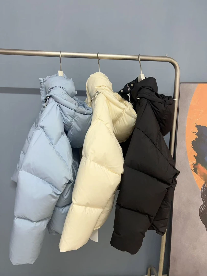 244女士泡芙安心白鸭绒羽绒服