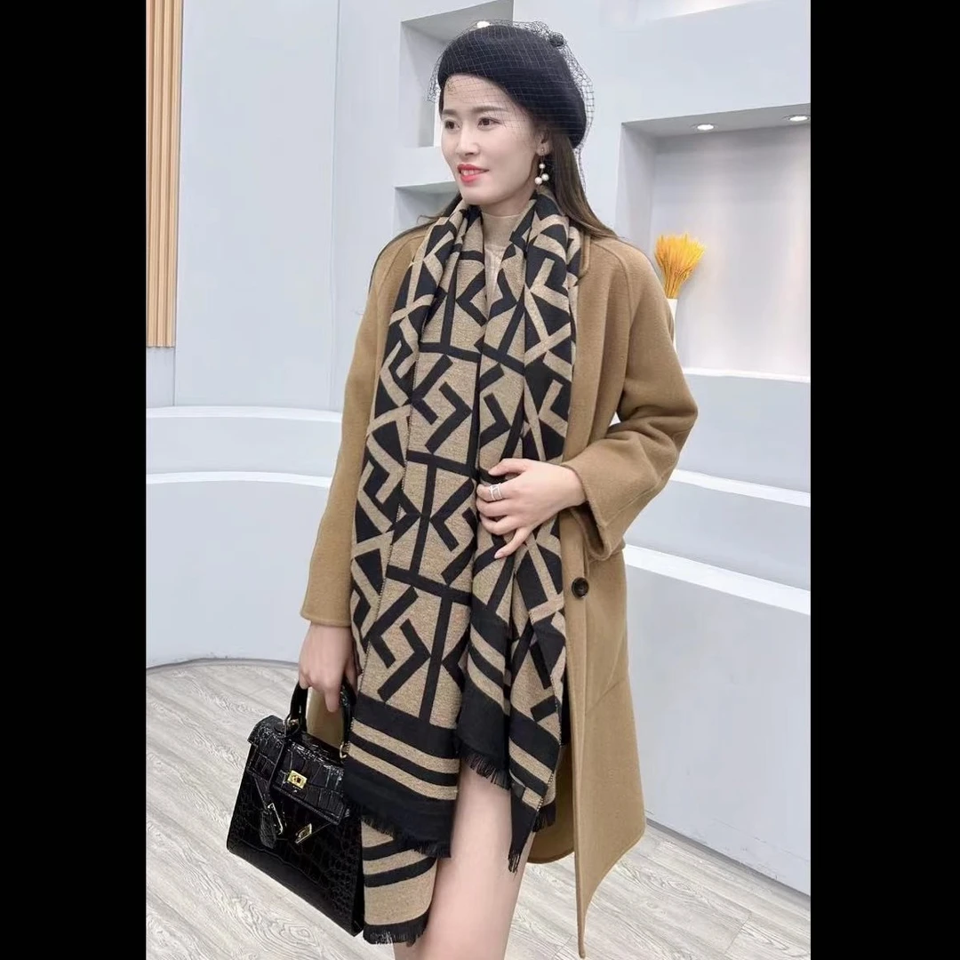 贝贝家定制L字母披肩/围巾时尚百搭双面加厚保暖秋冬围巾轻奢气质