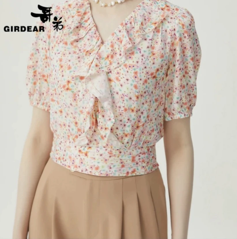 GIRDEAR/哥弟高端时髦法式复古优雅设计感碎花减龄上衣女 1301011