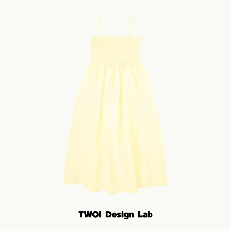 TWOI“爱这一抹奶油黄”肌理提花面料！「质感打揽吊带裙」