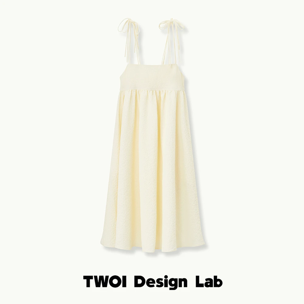 TWOI Design Lab "肌理感小奶花"「双肩带小花连衣裙」