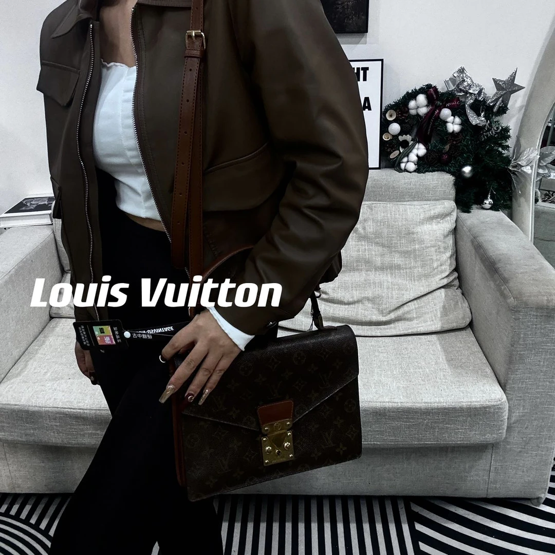 95新 LouisVuitton/路易威登 614243/协和广场