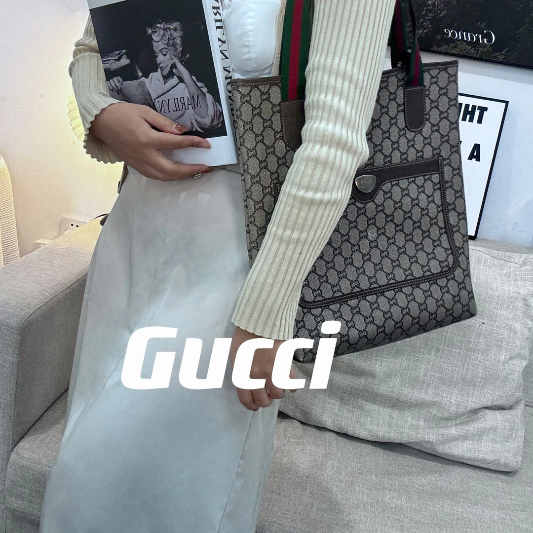 95新 GUCCI/古驰 /613843/古驰老花琴谱