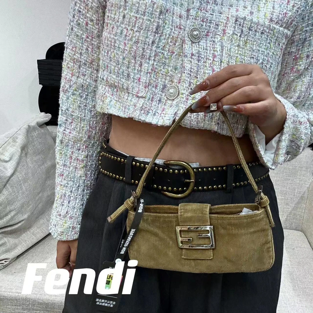 95新 FENDI/芬迪 613804/灯芯绒腋下