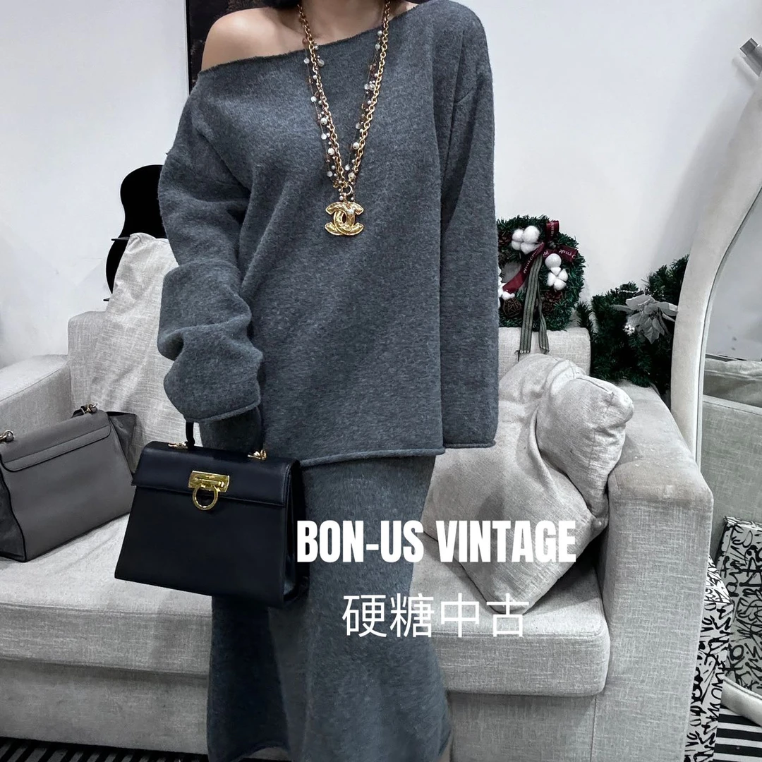 95新 FERRAGAMO/菲拉格慕 617448/博物馆