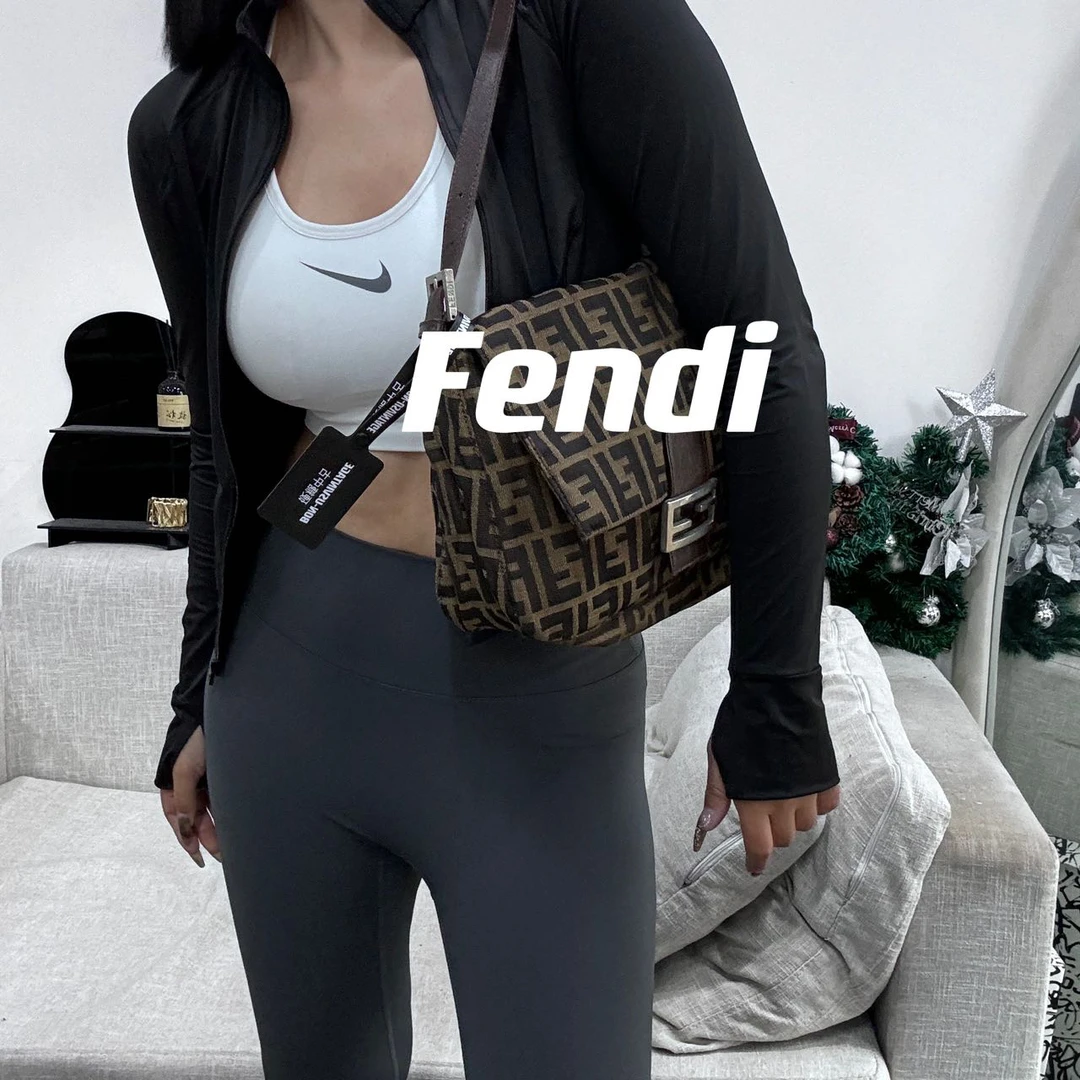 95新 FENDI/芬迪 616457/法棍