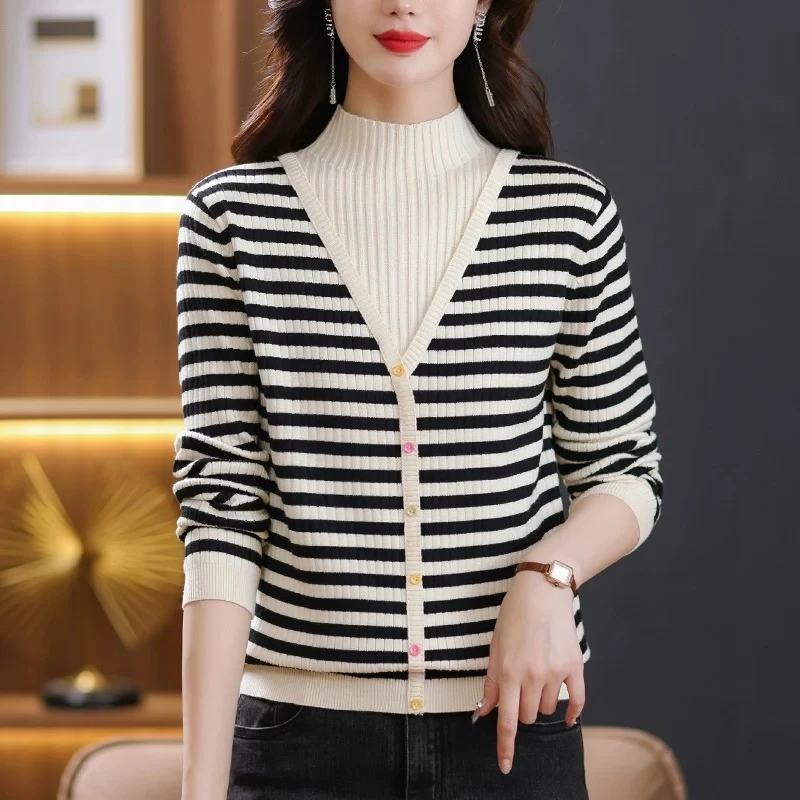 条纹假两件半高领女士毛衣女秋冬2024新款长袖内搭针织打底衫上衣