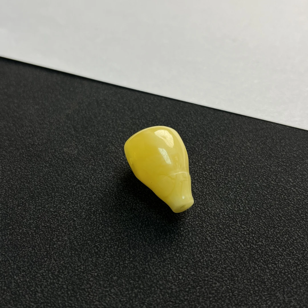 S4221【俄料飘花蜜蜡】三通 以克价售卖65/g