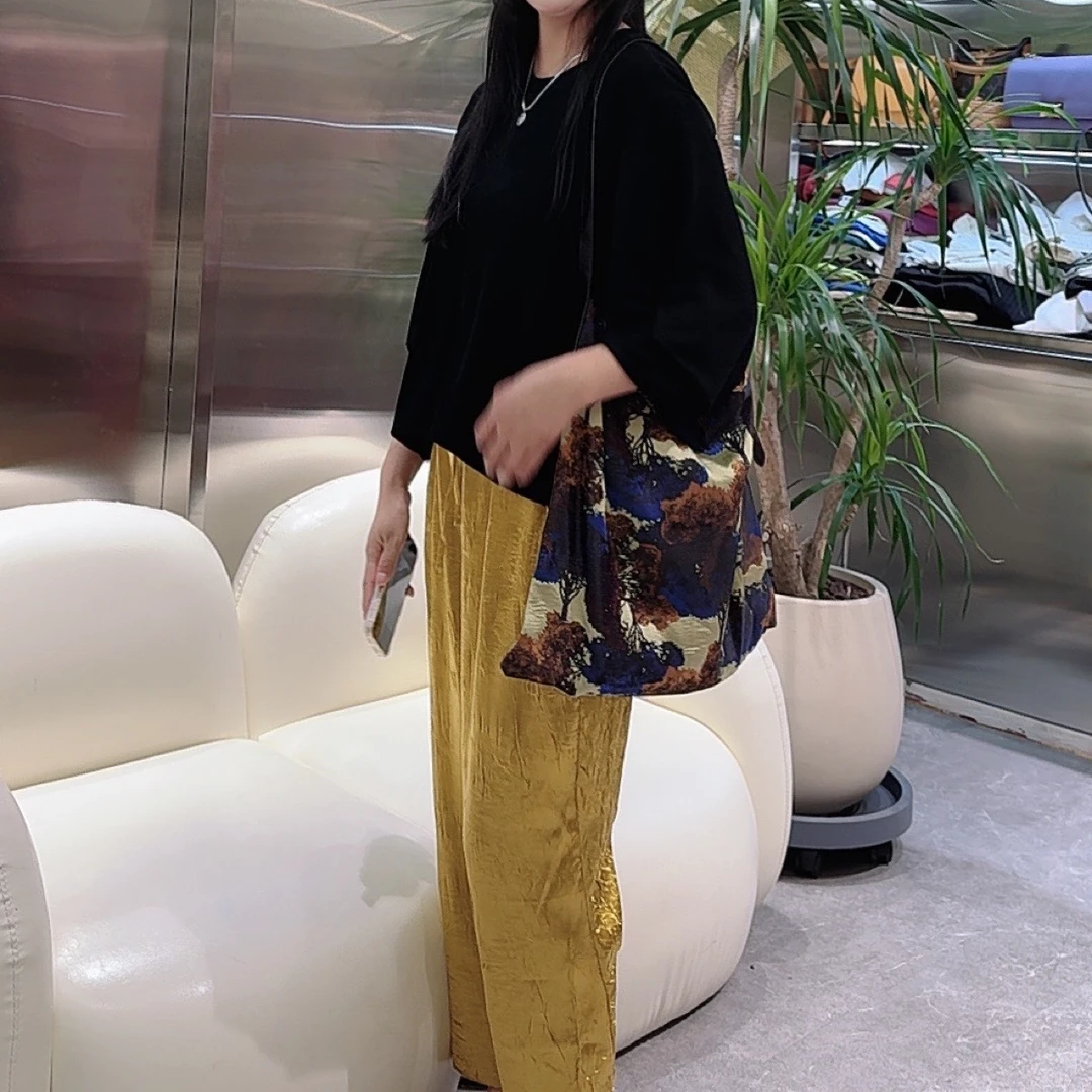 优雅高贵气质十足丝绒上衣