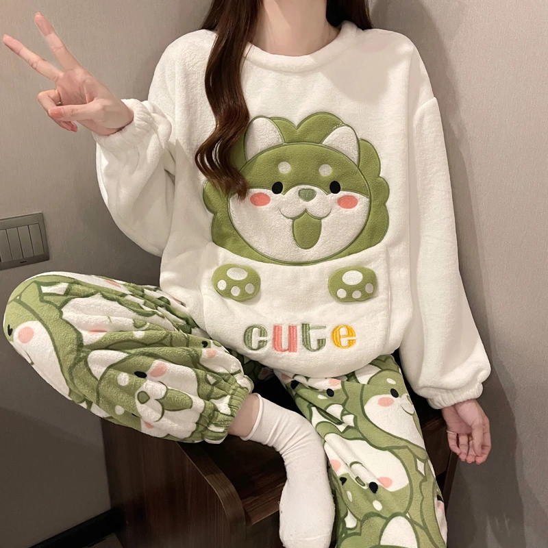 睡衣女秋冬法兰绒加绒新款2023爆款网红冬季长袖大码可外穿睡衣