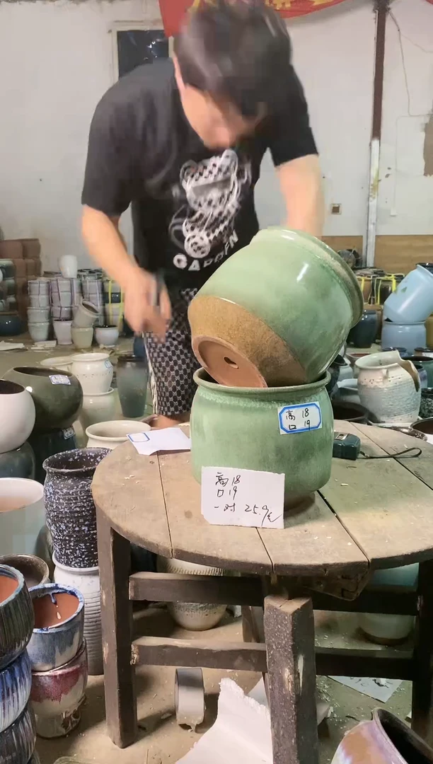 【闪购商品】红陶20CM以下18*19绿色花盆2个
