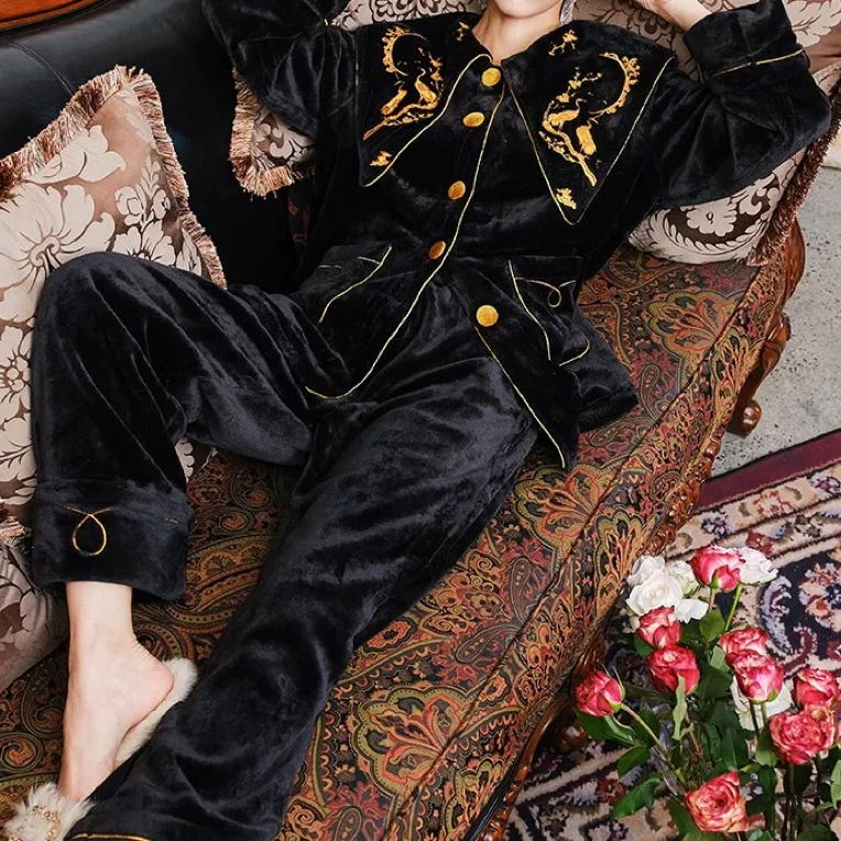 AN原创月下飞仙奢华刺绣法兰绒可外穿睡衣两套装