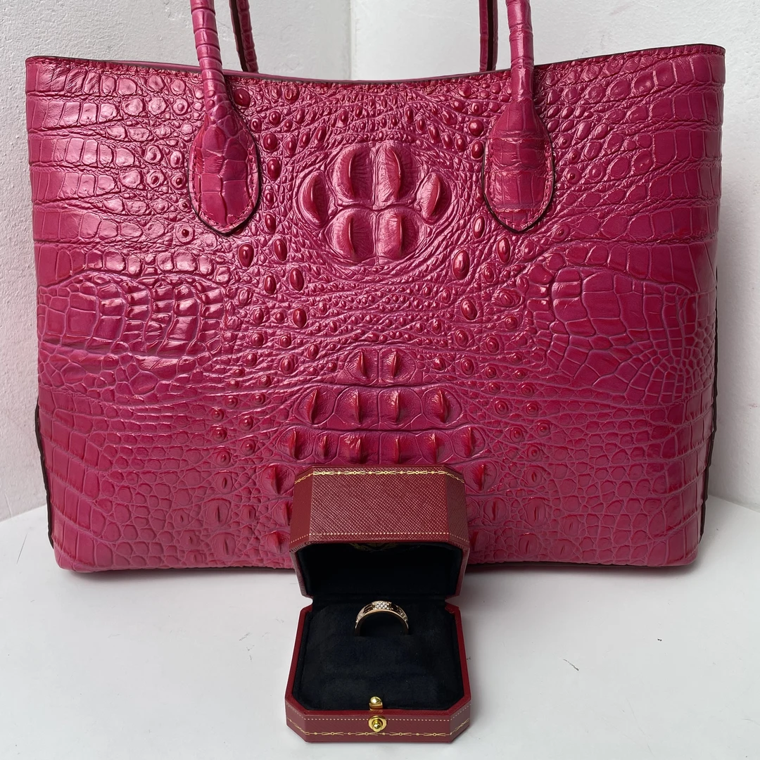 1222戒指-时尚优雅设计首饰赠礼盒