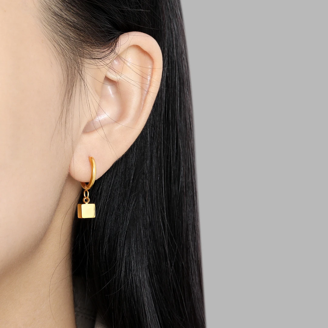 钛钢耳饰 金色方块耳坠女小众设计感ins潮高级感耳扣简约耳饰