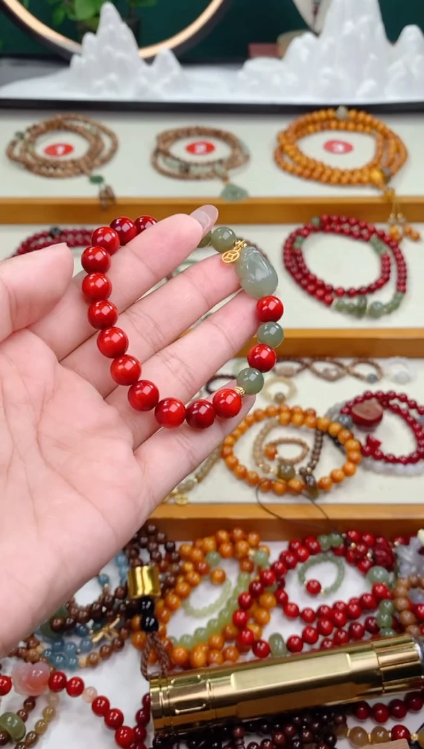 【闪购商品】血龙木红油晴水貔貅0.8单圈