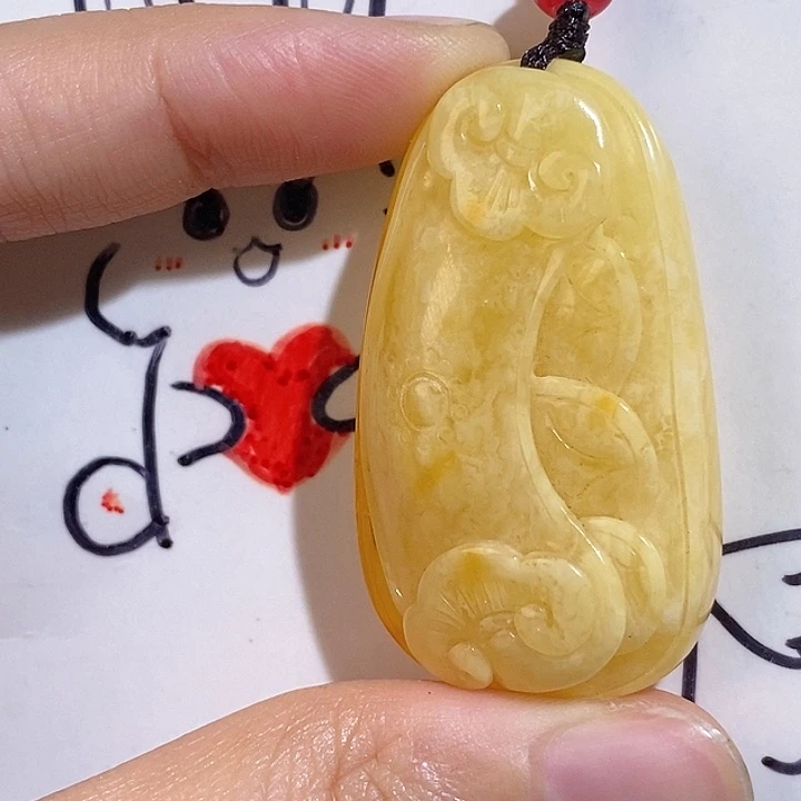 定制琥珀未镶嵌琥珀蜜蜡。