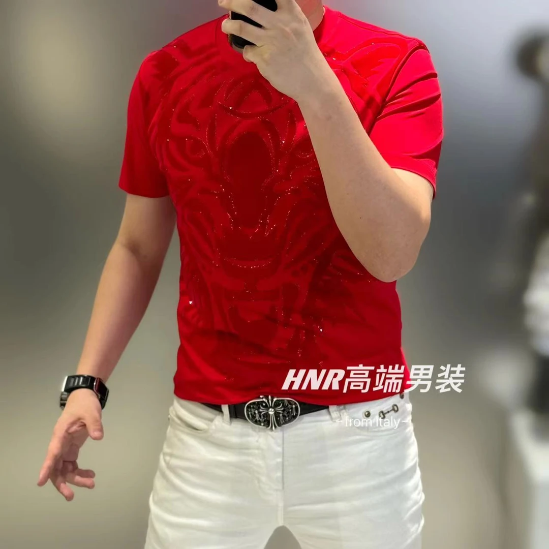24年新款男士短袖简约烫钻狮子头立体图案休闲时尚百搭T恤5111