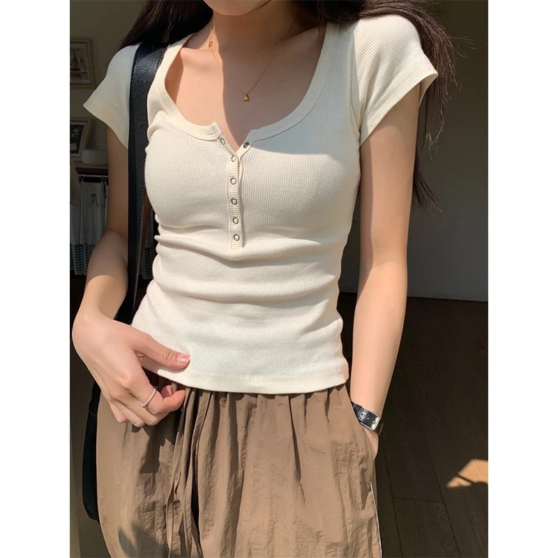 纽扣排扣U领短袖t恤女夏新款正肩小个子紧身显瘦短款打底上衣低领