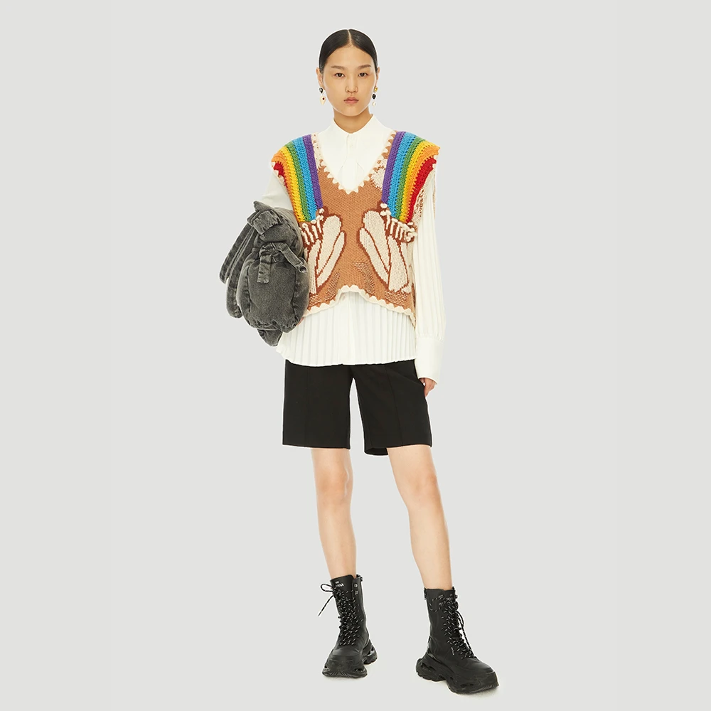 UOOYAA/乌丫冬季经典无袖复古手工钩针彩虹条提花V领针织背心5015