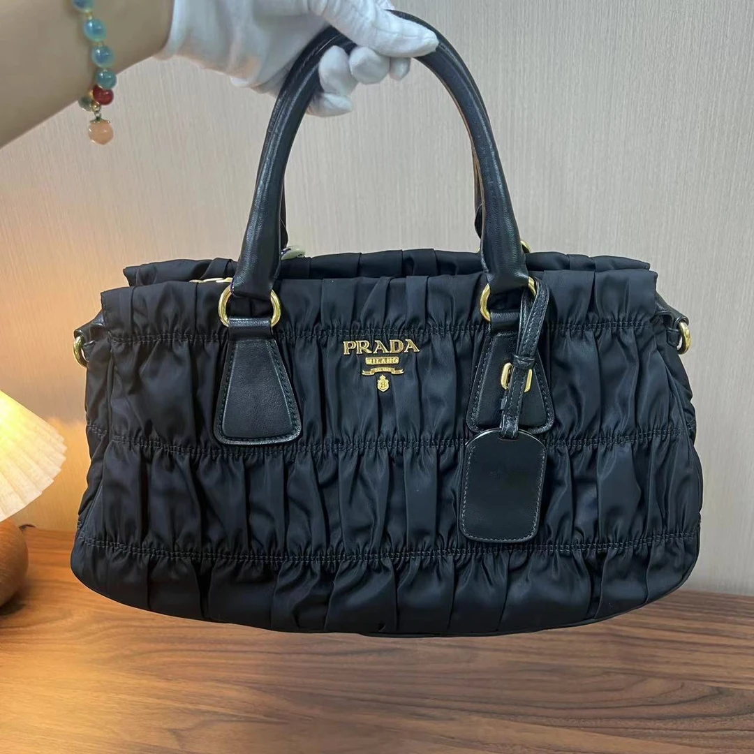 95新 Prada/普拉达 褶皱降落伞手提托特包/派/897036