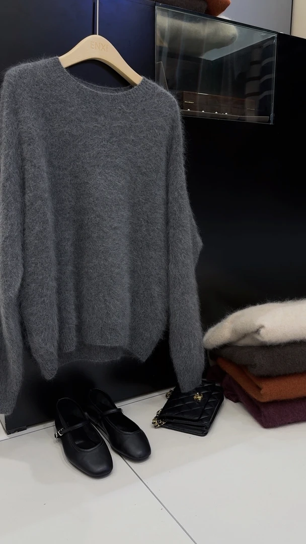 恩熙·温柔毛茸茸氛围感圆领毛衣3901