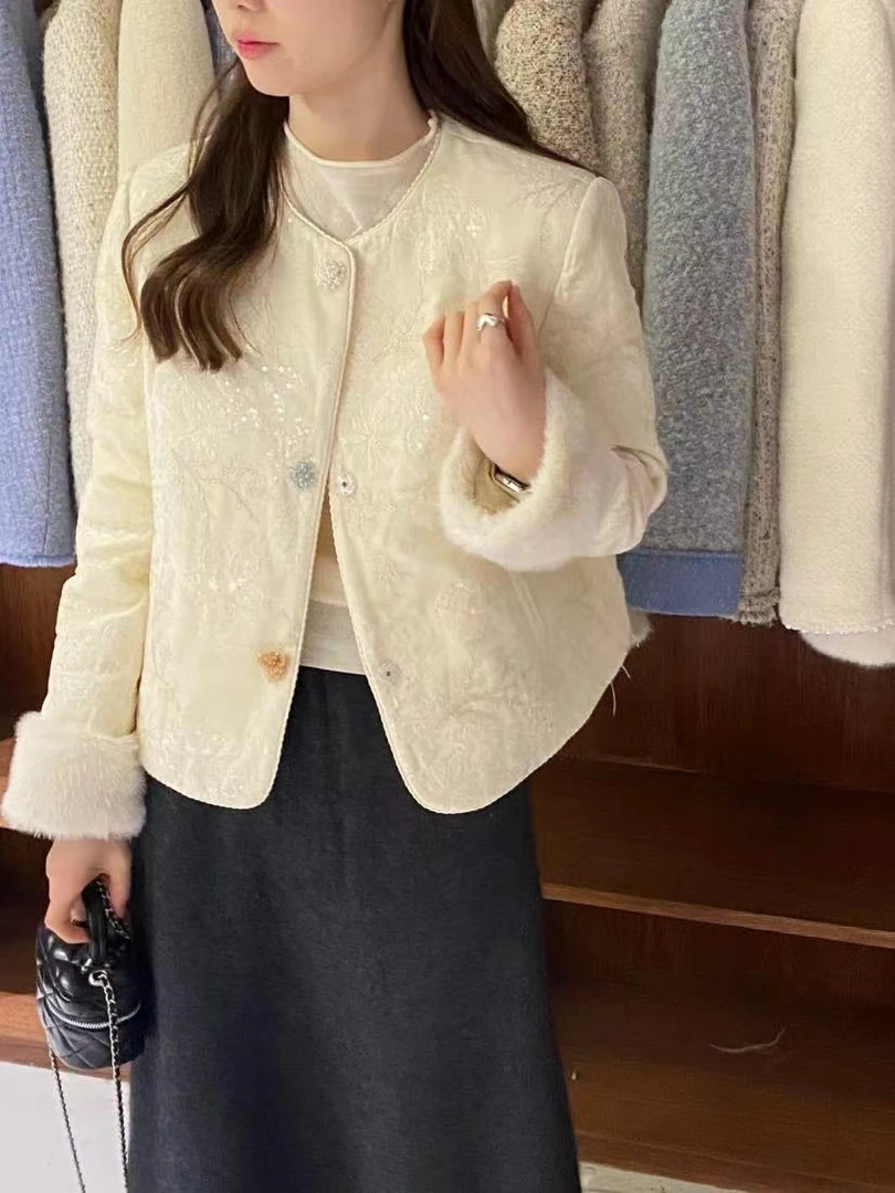 恩熙·新中式国风重工刺绣提花短款外套56852