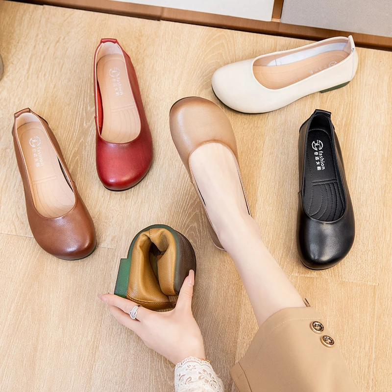 23502新款真皮皮鞋牛筋软底妈妈鞋平底舒适透气单鞋中老年女鞋子