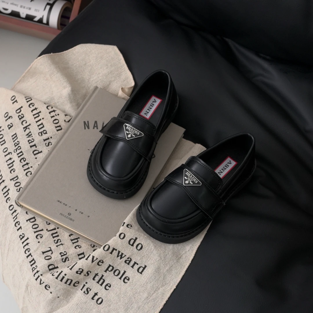 【Memv】三角标乐福儿童小皮鞋秋款男女经典黑色魔术贴