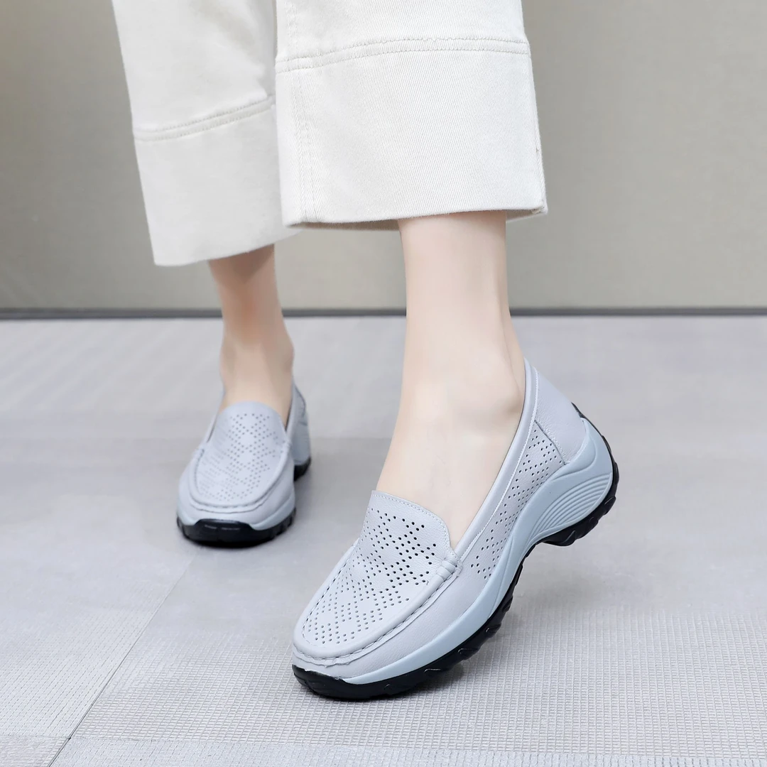 春夏季真皮软底镂空透气单鞋女厚底中老年小皮鞋休闲舒适妈妈鞋子