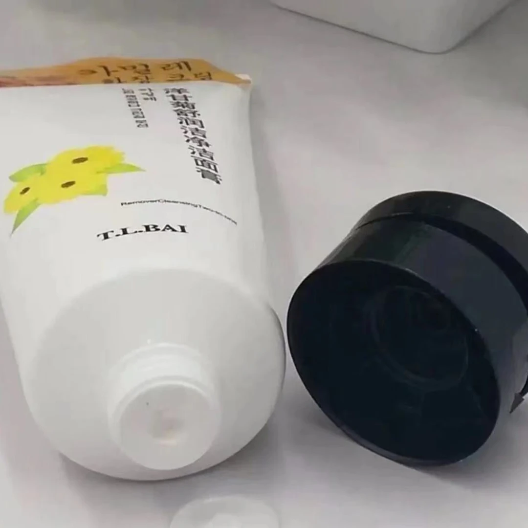 【拍一发三支】特露白 洋甘菊舒润洁净洁面膏