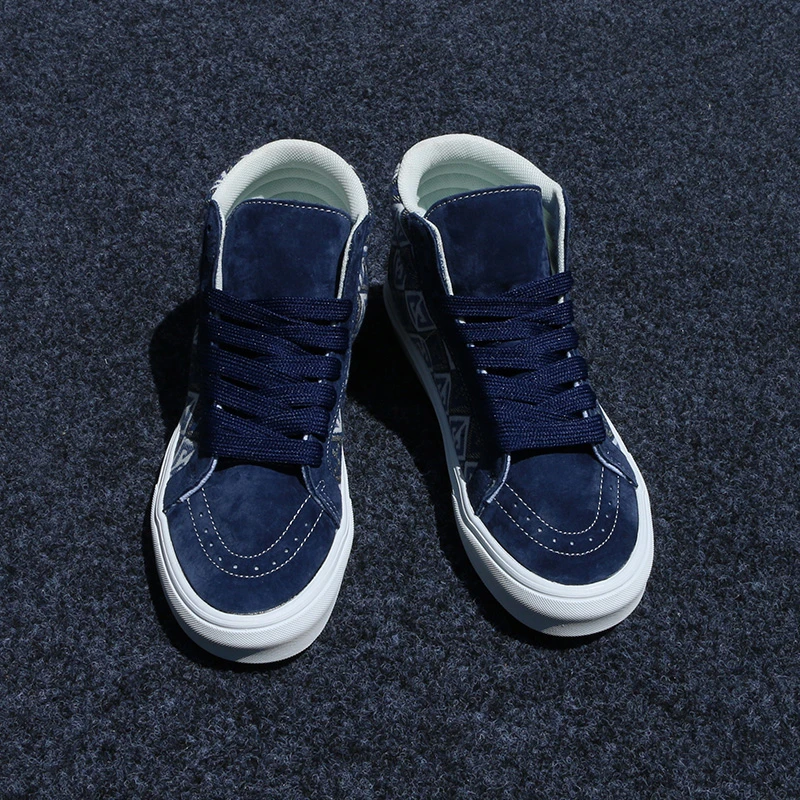 2025春季新款藏蓝色高帮鞋子男板鞋学生百搭帆布鞋男透气时尚情侣