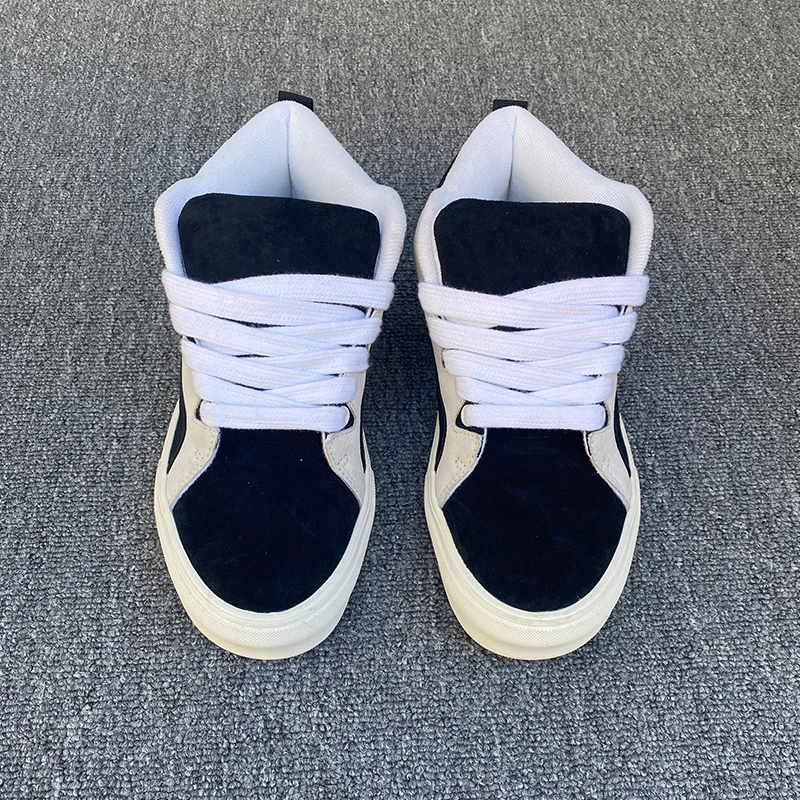 帆布鞋透气2025新款爆款男款网红鞋子男休闲黑色面包鞋中帮板鞋男