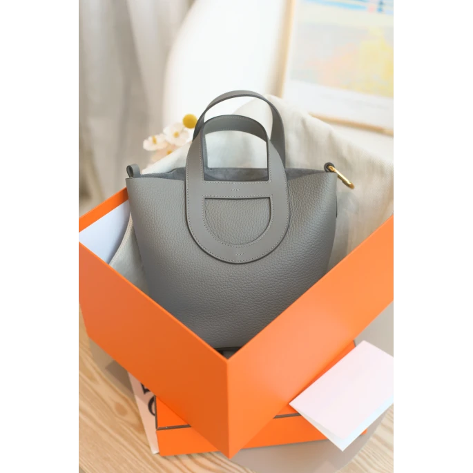 全新未使用 Hermes/爱马仕 积雨云灰 金扣猪鼻子菜篮子水桶女包J